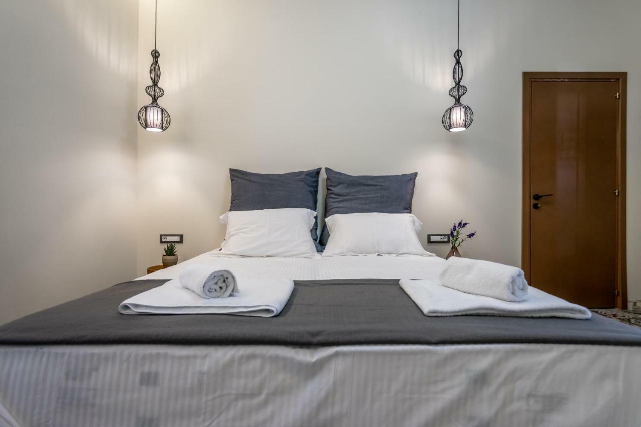 Casa Poli Suites Rhodes City Eksteriør billede
