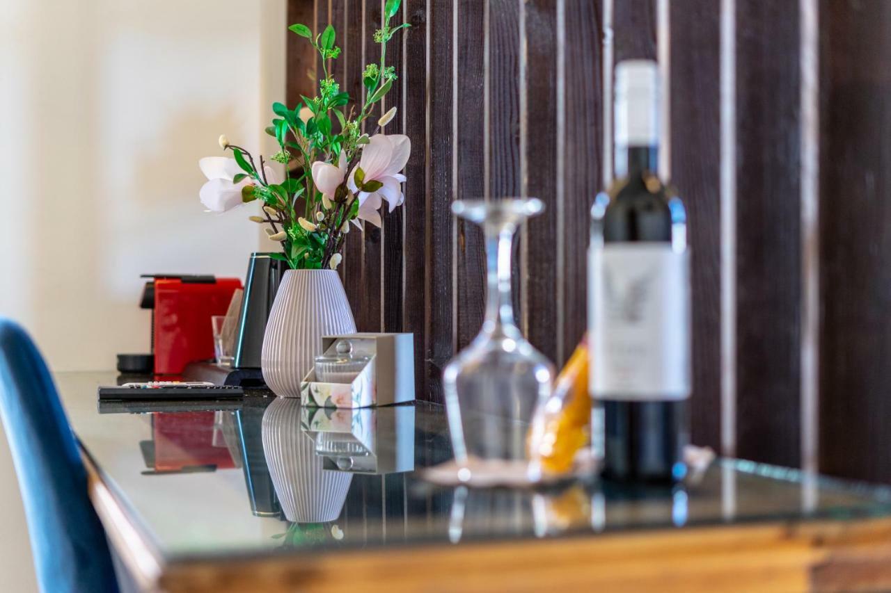 Casa Poli Suites Rhodes City Eksteriør billede